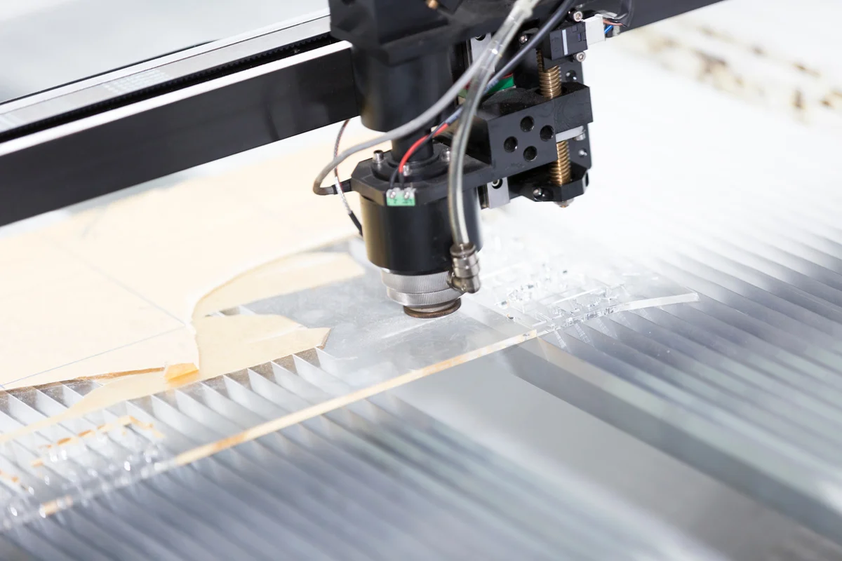 Laser cutting equipment working on a sheet