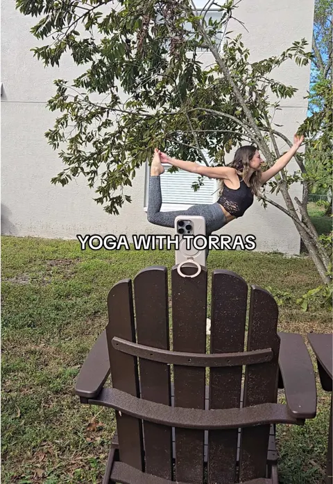 @vikaomyoga · TikTok